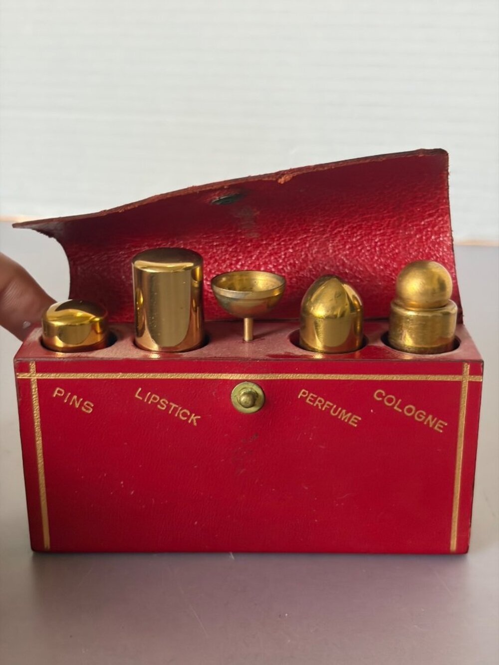 Vintage 1940’s Travel Vanity Case With Gold-Tone Accessories